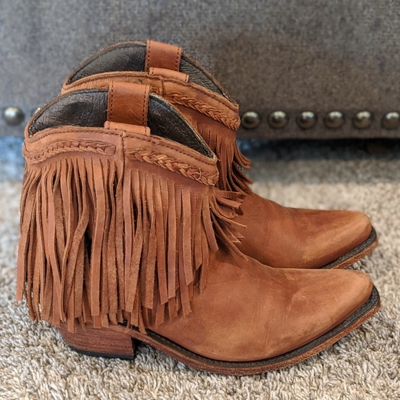 LIBERTY Black Shoes - LIBERTY BLACK Vegas fringed cowgirl bootie sz 7